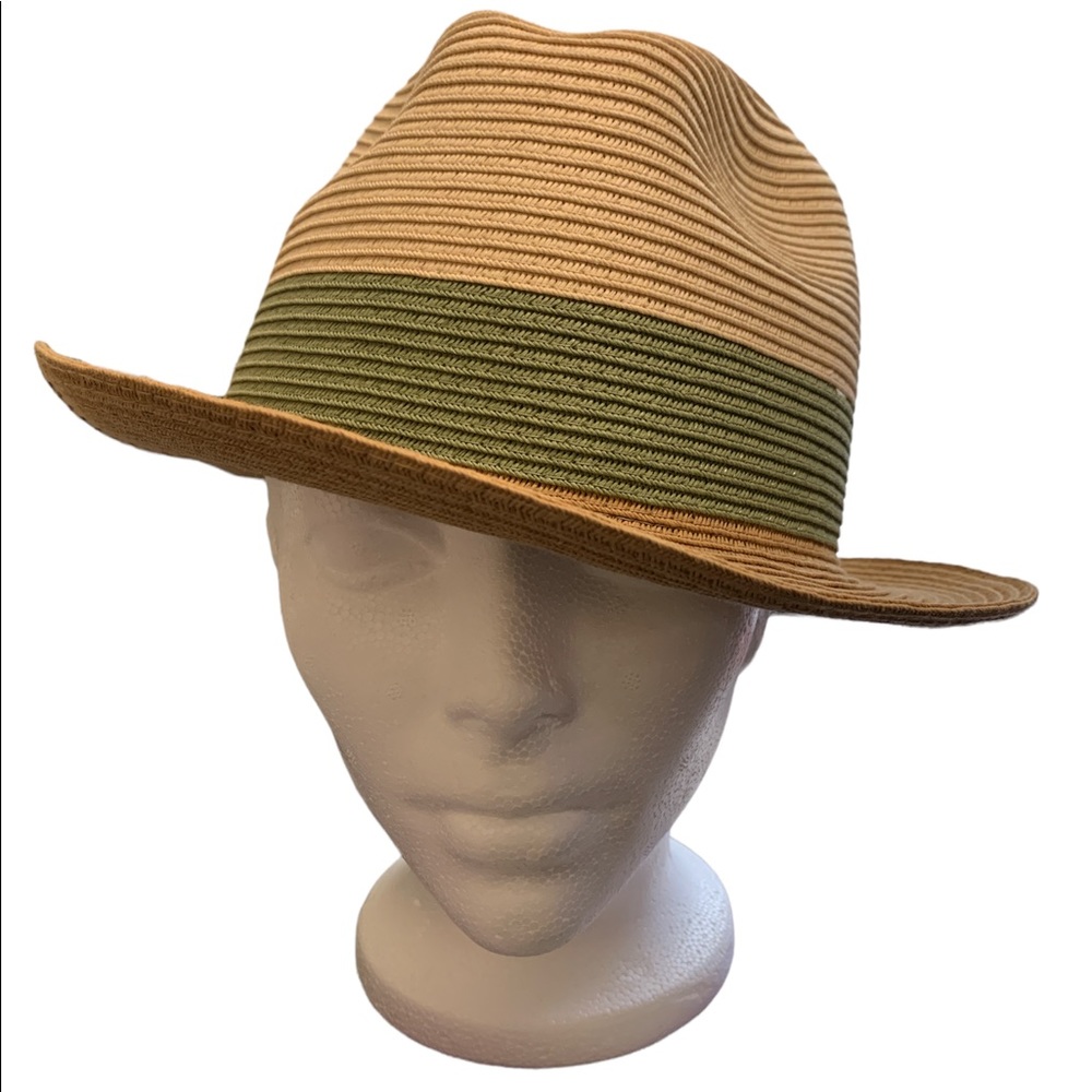 Unisex hat from Four Buttons